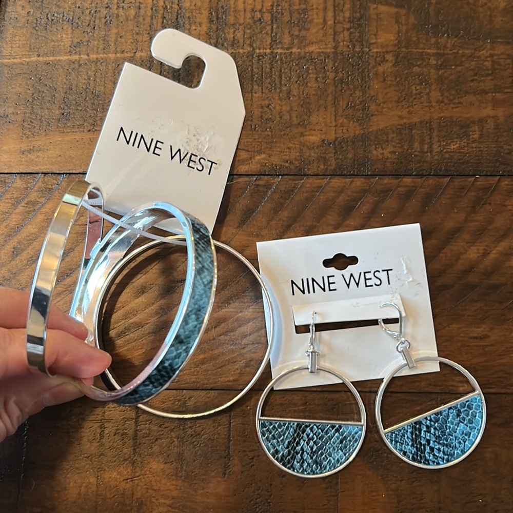 NWT Nine West Matching Earrings & Stackable Bracelet